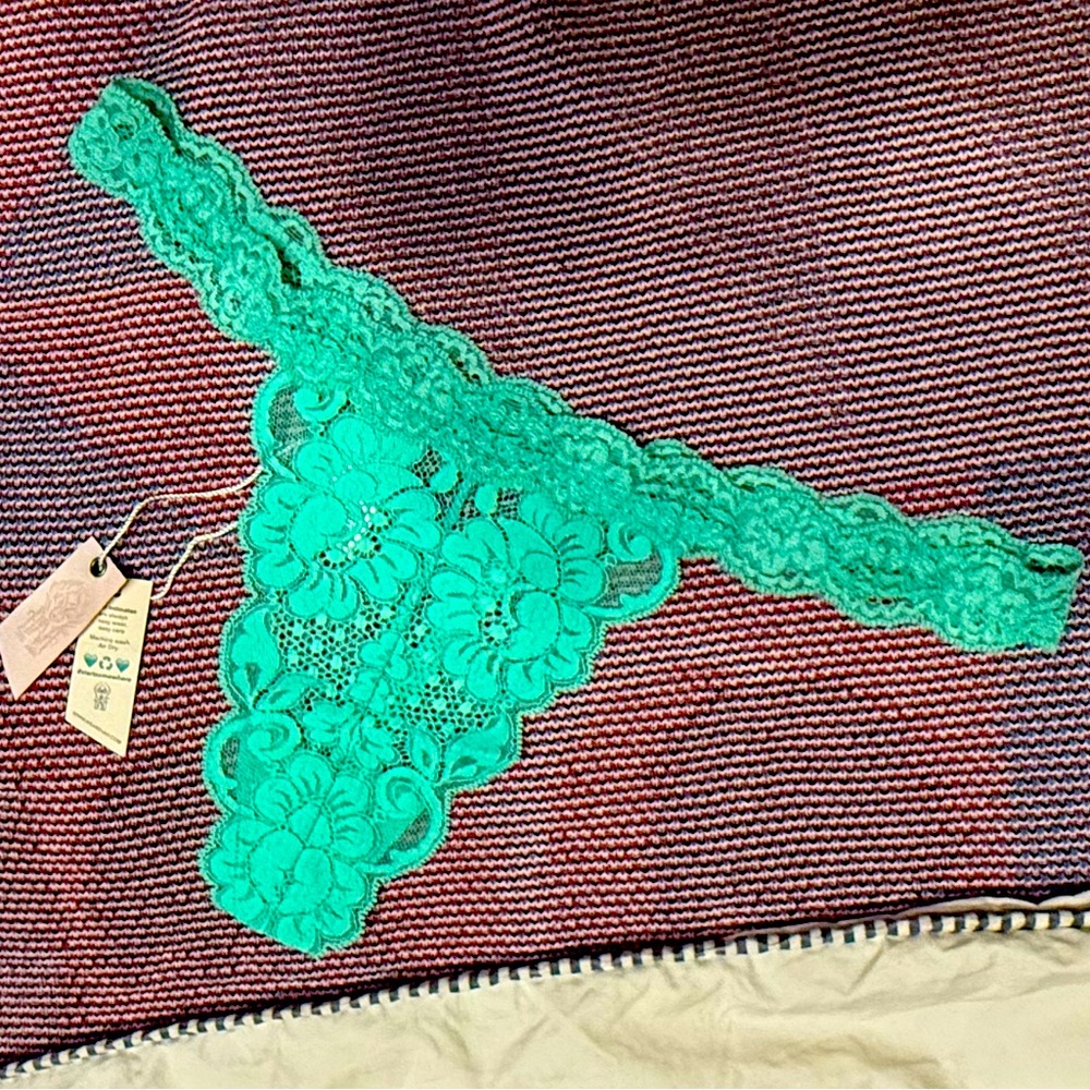 WE ARE HAH T-string Thong Panty 3-pack